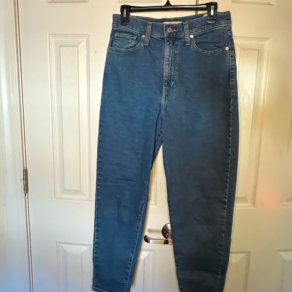 High Waisted Taper Levi Strauss Jeans